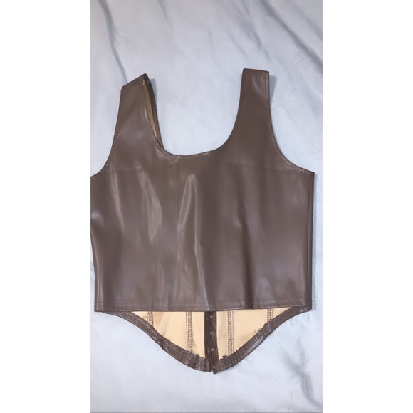 NWOT Brown faux leather Corset - Picture 3 of 4